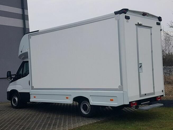 Iveco Daily KONTENER NISKOPODŁOGOWY 4,43x2,23x2,42 SKLEP BAR FOODTRUCK KAMPER AC