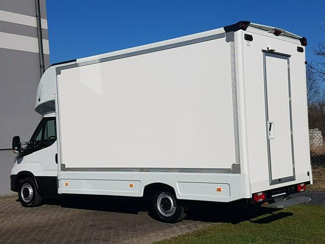 Iveco Daily KONTENER NISKOPODŁOGOWY 4,43x2,23x2,42 SKLEP BAR FOODTRUCK KAMPER AC