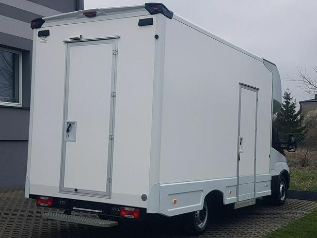 Iveco Daily KONTENER NISKOPODŁOGOWY 4,43x2,23x2,42 SKLEP BAR FOODTRUCK KAMPER AC