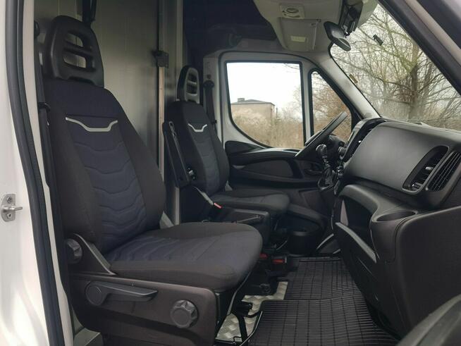 Iveco Daily KONTENER NISKOPODŁOGOWY 4,43x2,23x2,42 SKLEP BAR FOODTRUCK KAMPER AC