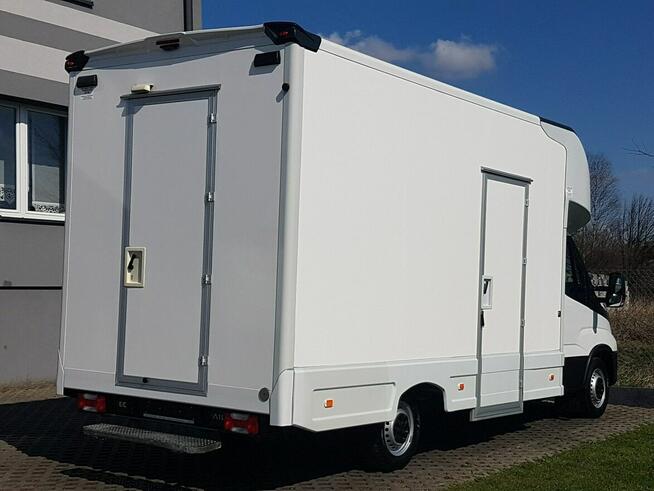 Iveco Daily KONTENER NISKOPODŁOGOWY 4,43x2,23x2,42 SKLEP BAR FOODTRUCK KAMPER AC