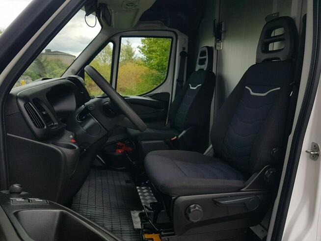 Iveco Daily KONTENER NISKOPODŁOGOWY 4,43x2,23x2,42 SKLEP BAR FOODTRUCK KAMPER AC
