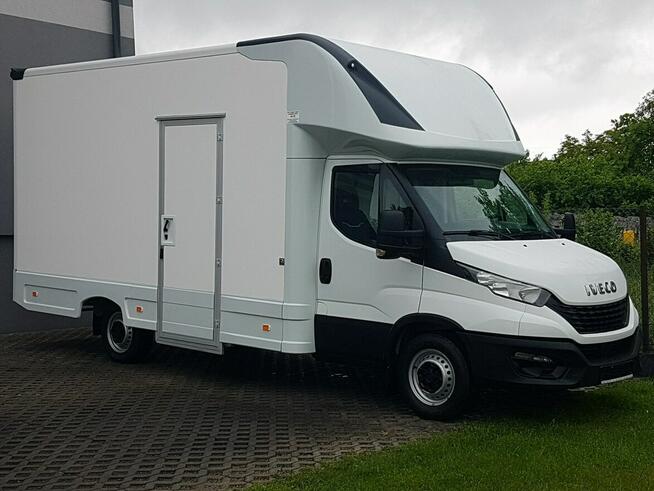 Iveco Daily KONTENER NISKOPODŁOGOWY 4,43x2,23x2,42 SKLEP BAR FOODTRUCK KAMPER AC
