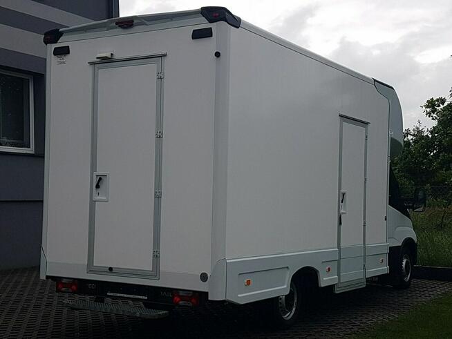 Iveco Daily KONTENER NISKOPODŁOGOWY 4,43x2,23x2,42 SKLEP BAR FOODTRUCK KAMPER AC