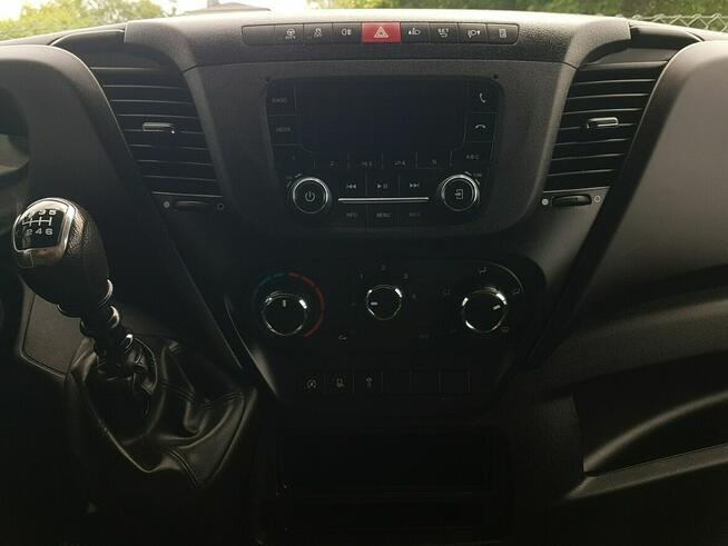 Iveco Daily KONTENER NISKOPODŁOGOWY 4,43x2,23x2,42 SKLEP BAR FOODTRUCK KAMPER AC