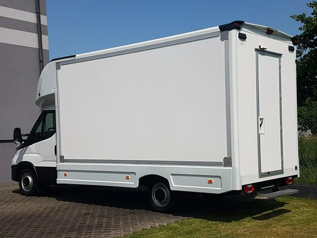 Iveco Daily KONTENER NISKOPODŁOGOWY 4,43x2,23x2,42 SKLEP BAR FOODTRUCK KAMPER AC