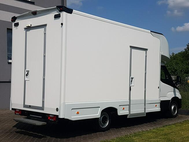 Iveco Daily KONTENER NISKOPODŁOGOWY 4,43x2,23x2,42 SKLEP BAR FOODTRUCK KAMPER AC
