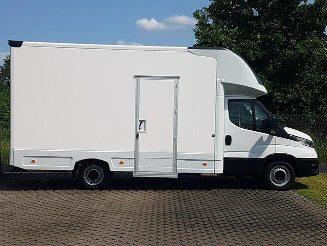 Iveco Daily KONTENER NISKOPODŁOGOWY 4,43x2,23x2,42 SKLEP BAR FOODTRUCK KAMPER AC