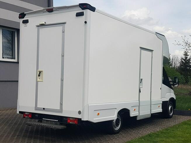 Iveco Daily KONTENER NISKOPODŁOGOWY 4,43x2,23x2,42 SKLEP BAR FOODTRUCK KAMPER AC