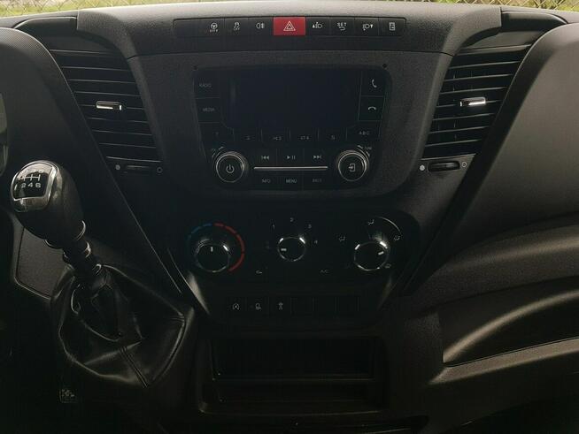 Iveco Daily KONTENER NISKOPODŁOGOWY 4,43x2,23x2,42 SKLEP BAR FOODTRUCK KAMPER AC