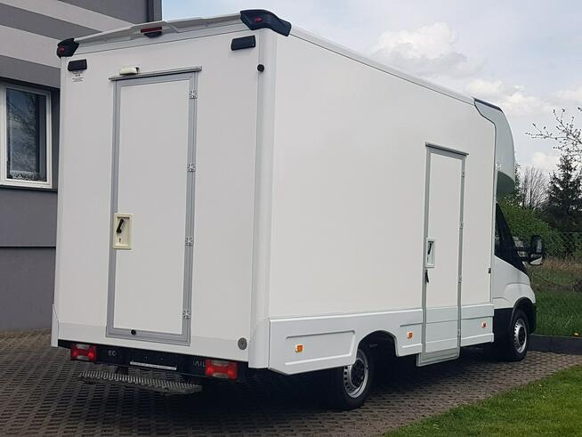 Iveco Daily KONTENER NISKOPODŁOGOWY 4,43x2,23x2,42 SKLEP BAR FOODTRUCK KAMPER AC