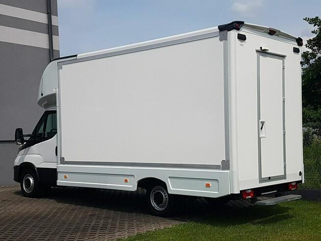 Iveco Daily KONTENER NISKOPODŁOGOWY 4,43x2,23x2,42 SKLEP BAR FOODTRUCK KAMPER AC