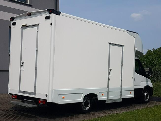 Iveco Daily KONTENER NISKOPODŁOGOWY 4,43x2,23x2,42 SKLEP BAR FOODTRUCK KAMPER AC