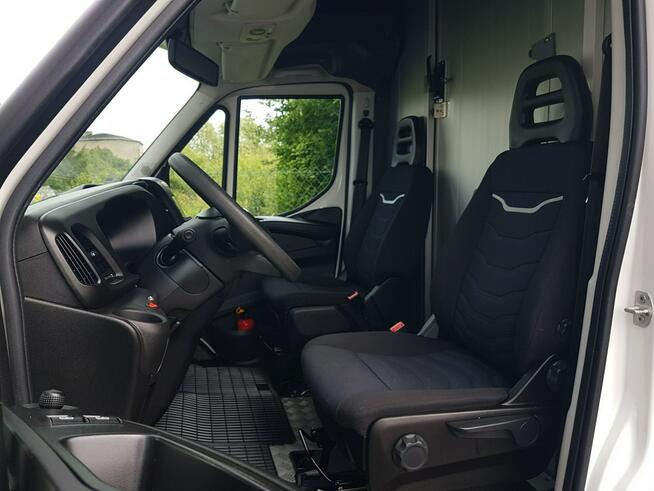 Iveco Daily KONTENER NISKOPODŁOGOWY 4,43x2,23x2,42 SKLEP BAR FOODTRUCK KAMPER AC