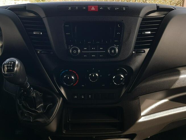 Iveco Daily KONTENER NISKOPODŁOGOWY 4,43x2,23x2,42 SKLEP BAR FOODTRUCK KAMPER AC