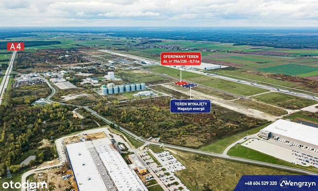 Teren pod stację paliw, stację ładowania pojazdów, przy A4