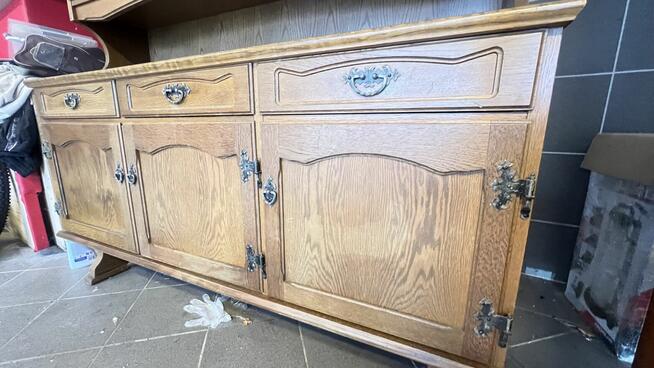 Stary solidny kredens