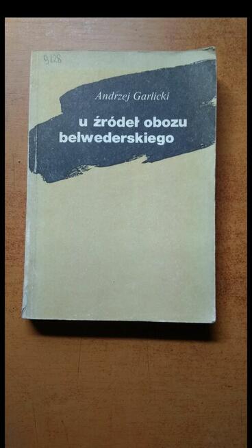 Książka u źródeł obozu belwederskiego