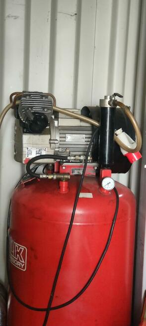 Kompresor tłokowy do warsztatu/zakladu