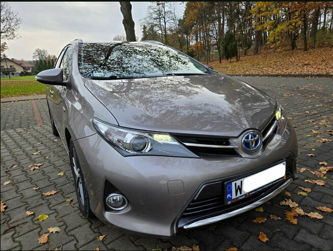 Toyota Auris HSD Hybrid Touring Sports Prestige Navi Wawa