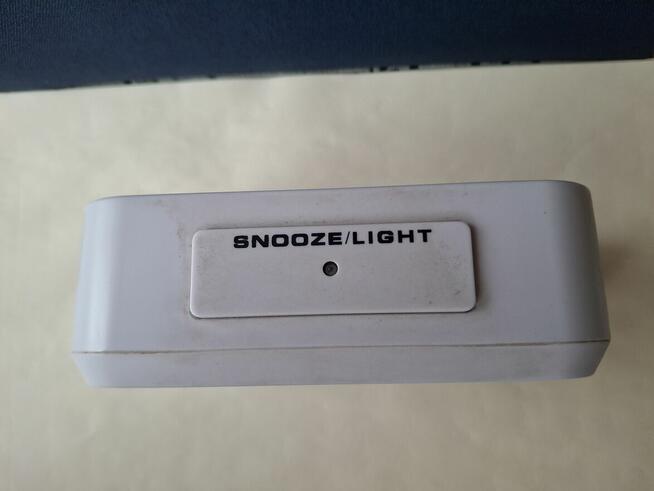 zegarek na biurko na baterie