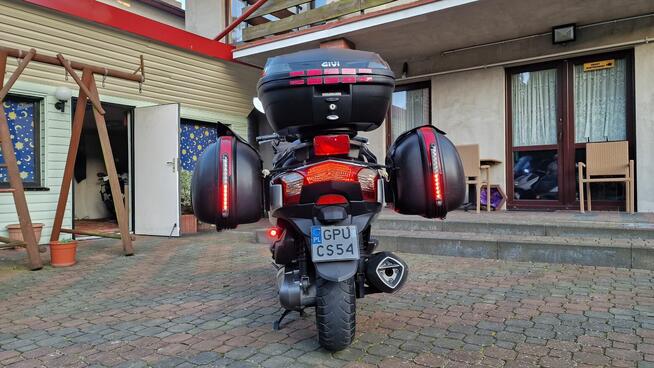 Kymco Downtown 300i, kufry boczne, Led, KAT B