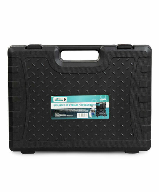 Urządzenie do wymiany płynu hamulcowego z adapterami