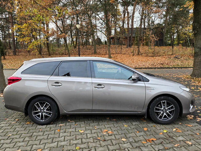 Toyota Auris HSD Hybrid Touring Sports Prestige Navi Wawa