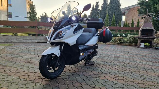 Kymco Downtown 300i, kufry boczne, Led, KAT B