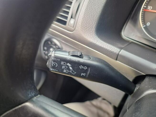 Volkswagen Touran 2.0 TDI 136 KM, Automat DSG, Klimatyzacja, Grzane Fotele, Nawigacja