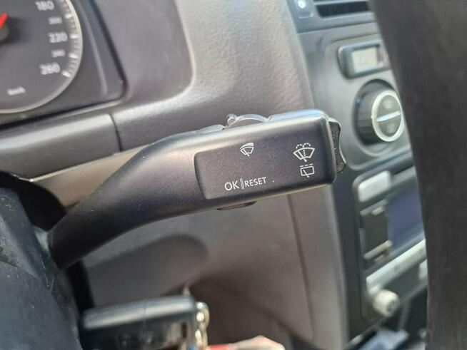 Volkswagen Touran 2.0 TDI 136 KM, Automat DSG, Klimatyzacja, Grzane Fotele, Nawigacja