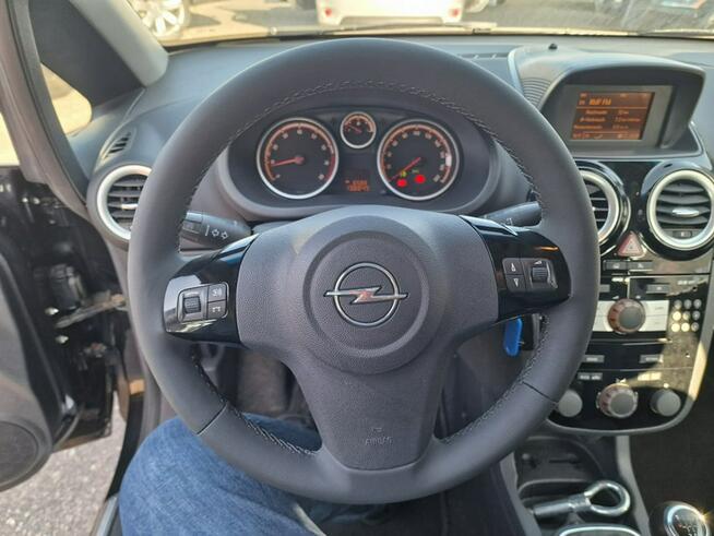 Opel Corsa 1.4 Benzyna 90 KM, Klimatyzacja, Komputer, Isofix, Dwa Klucze,