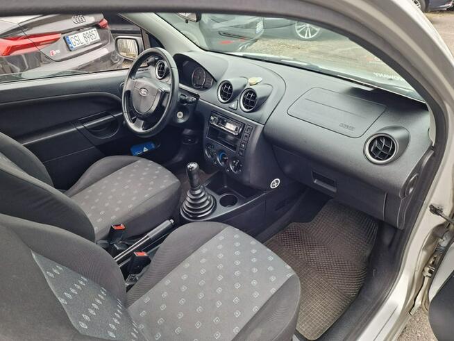 Ford Fiesta 1.3 Benzyna 60 KM, Kliamtyzacja, Alufelgi, USB, AUX, Lakier Metaliczny