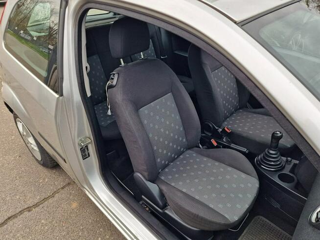 Ford Fiesta 1.3 Benzyna 60 KM, Kliamtyzacja, Alufelgi, USB, AUX, Lakier Metaliczny