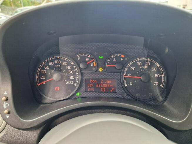 Fiat Panda 1.2 Benzyna 60 KM, 4x4, Klima Automatyczna, Alufelgi, Komputer, Hak