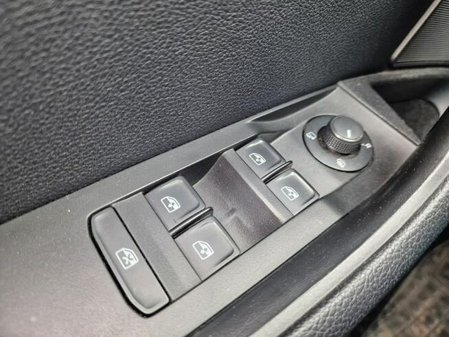 Škoda Superb 2.0 TDI 190 KM, Klimatyzacja, Alufelgi, Grzane Fotele, Bluetooth, NAVI