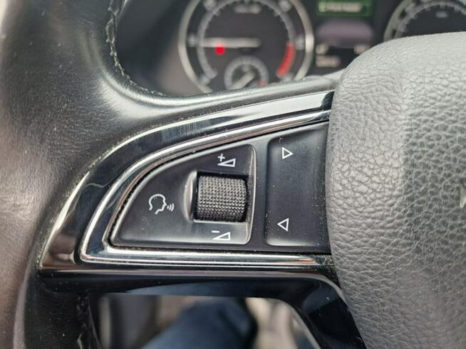 Škoda Superb 2.0 TDI 190 KM, Klimatyzacja, Alufelgi, Grzane Fotele, Bluetooth, NAVI