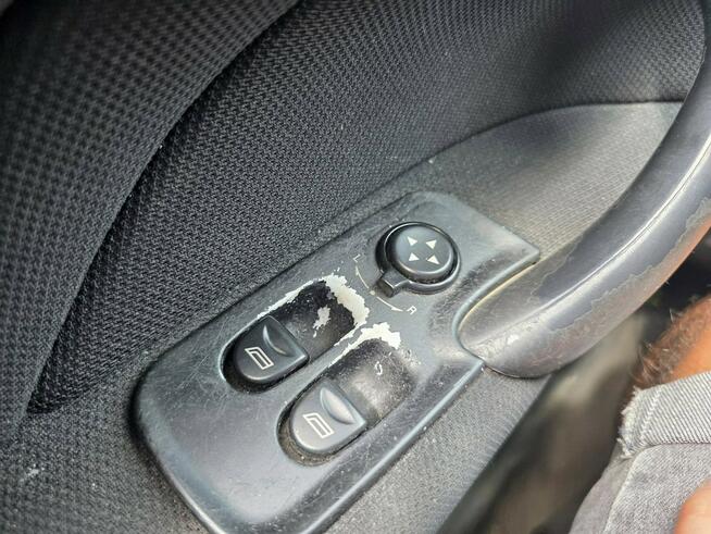 Alfa Romeo 147 1.6 Benzyna 105 KM, Klimatyzacja, Opłaty do18.11.2025, Niski Przebieg