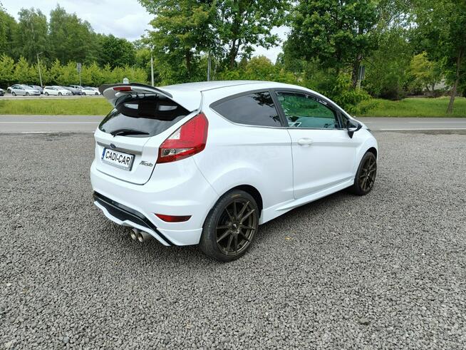 Ford Fiesta Pakiet ST-line