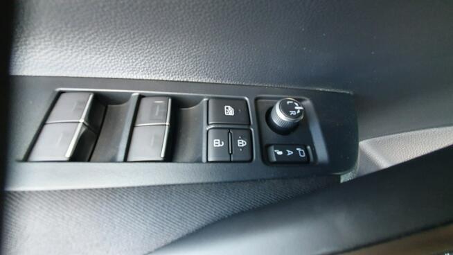 Toyota Corolla Fabrycznie Nowe Gwarancja z PAKIETEM TECH