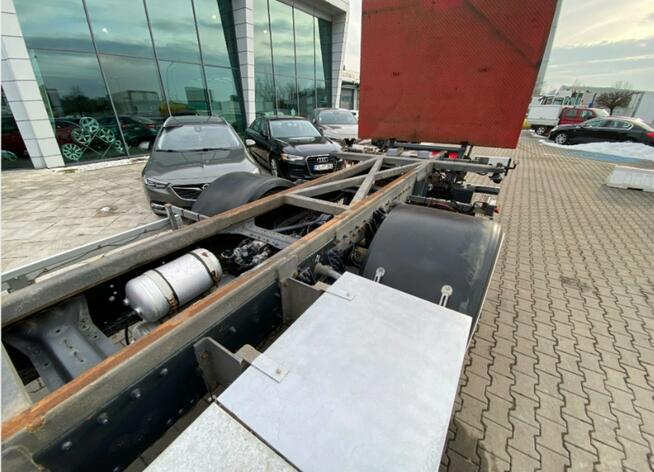 Iveco STRALIS S 36 AT 190 / BDF / DŁUGA RAMA 7.72M / E5 / SYPIALKA