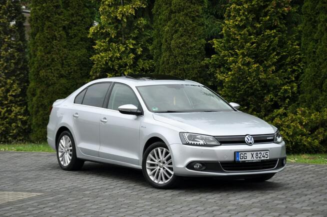 Volkswagen Jetta 1.4T(150KM)*Hybrid*Led*Bi-Xenon*Navi*Kamera*Skóry*El.Fotel*Alu17"Full