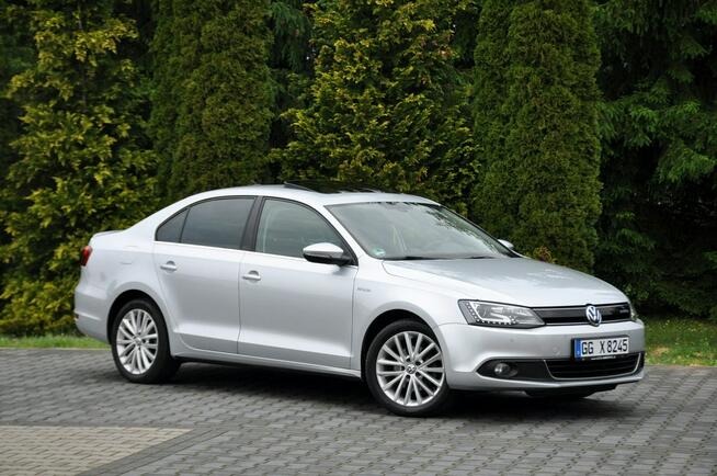 Volkswagen Jetta 1.4T(150KM)*Hybrid*Led*Bi-Xenon*Navi*Kamera*Skóry*El.Fotel*Alu17"Full