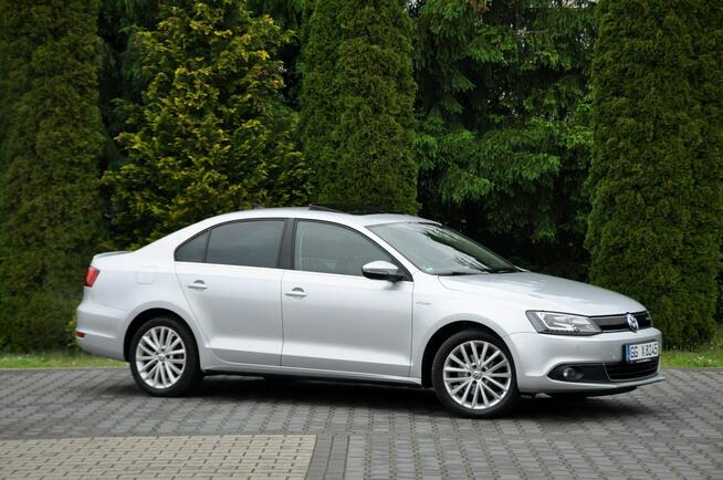Volkswagen Jetta 1.4T(150KM)*Hybrid*Led*Bi-Xenon*Navi*Kamera*Skóry*El.Fotel*Alu17"Full
