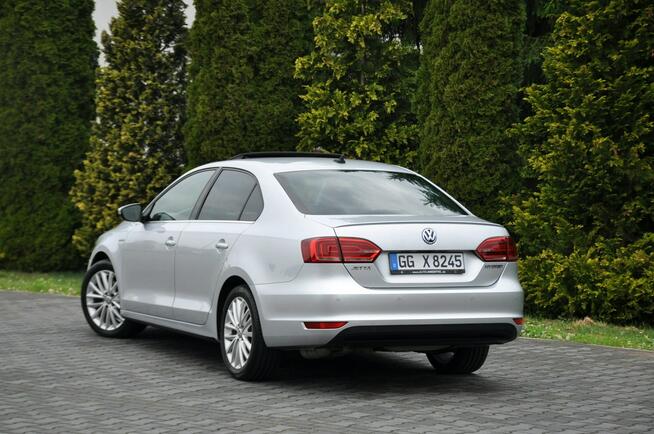 Volkswagen Jetta 1.4T(150KM)*Hybrid*Led*Bi-Xenon*Navi*Kamera*Skóry*El.Fotel*Alu17"Full