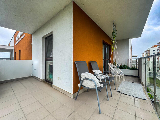 przytulne i zadbane, duże balkony, garaż podziemny