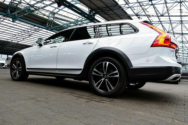 Volvo V90 Cross Country HARMAN/kardon MASAŻE 3Lata GWAR I-wł Kraj Bezwypad D5 235KM 4x4 FV23%