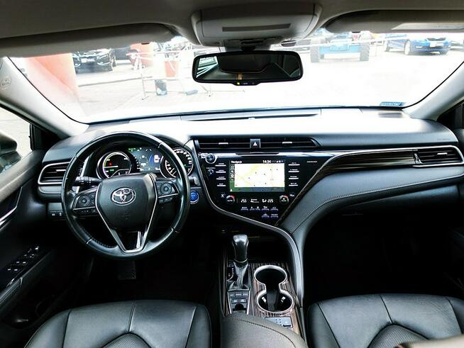 Toyota Camry EXECUTIVE Biała Perła GWARANCJ Skóra Led+ACC+Navi 1wł Kraj Bezwyp F23%