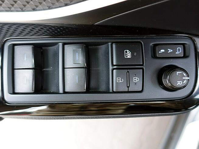 Toyota C-HR EXECUTIVE Led+ACC+Skóra+NAV GWARANCJA Kraj Bezwypad 1wł 1.8Hybrid F23%