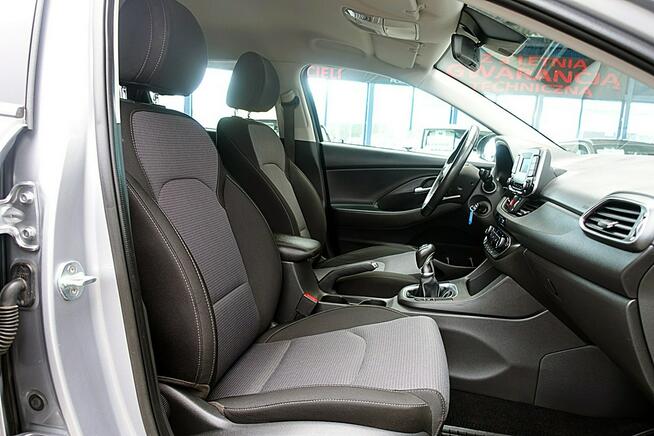 Hyundai i30 1,5 16V LED+TEMPOMAT GWARANCJA 1WŁ Kraj Bezwypadkowy Serwisowany F23%